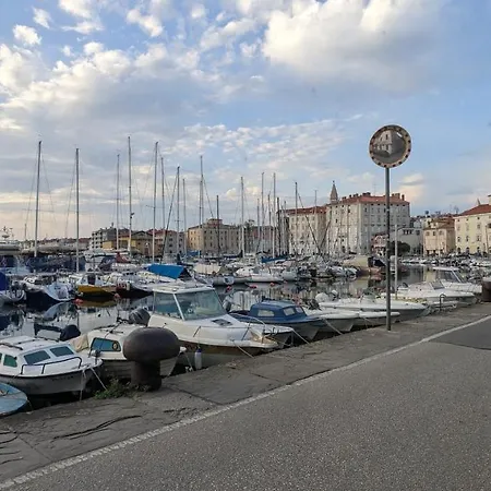 Casa Olea Duo - Private In Apartment Piran